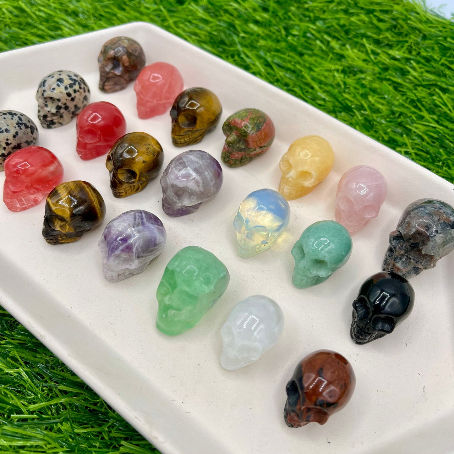 Mini Crystal Skull Carving