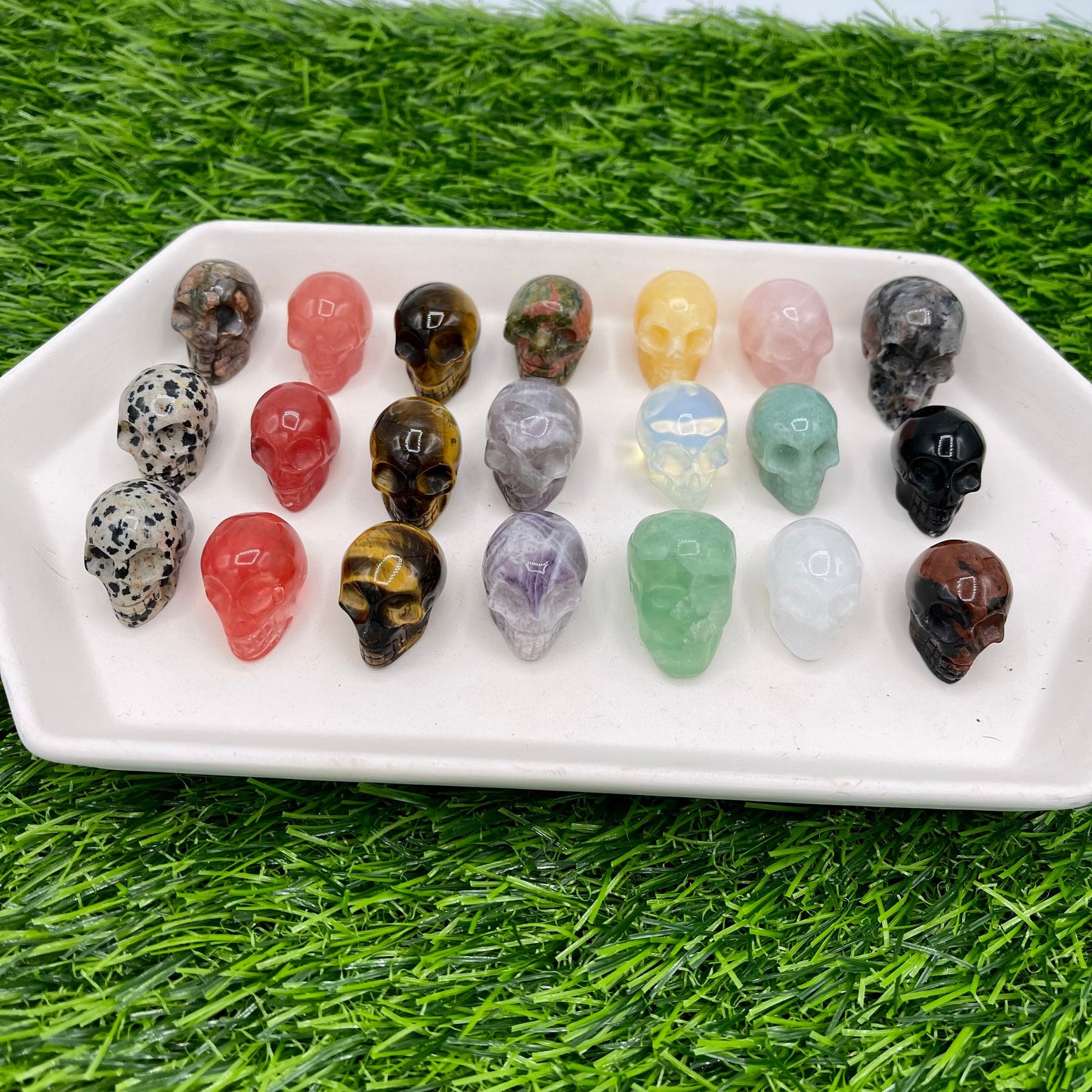 Mini Crystal Skull Carving