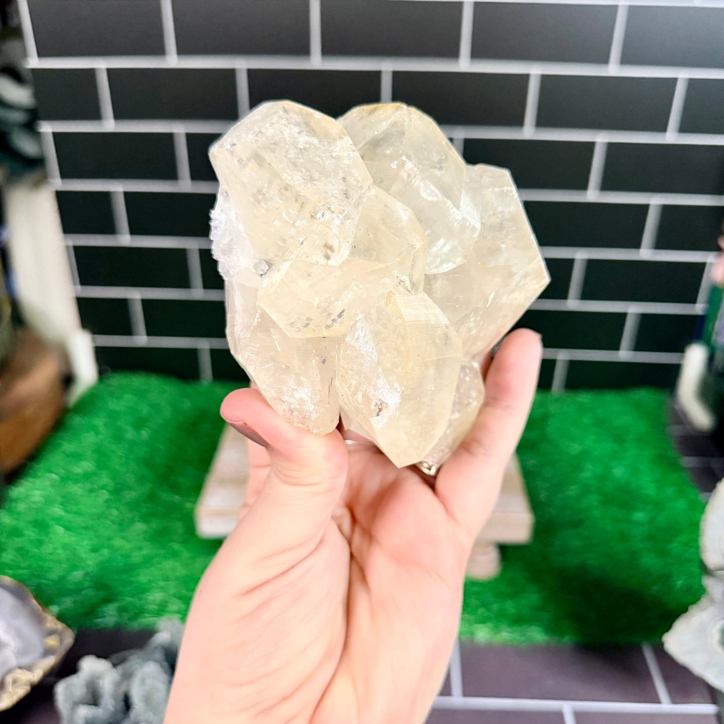 Diamond Calcite