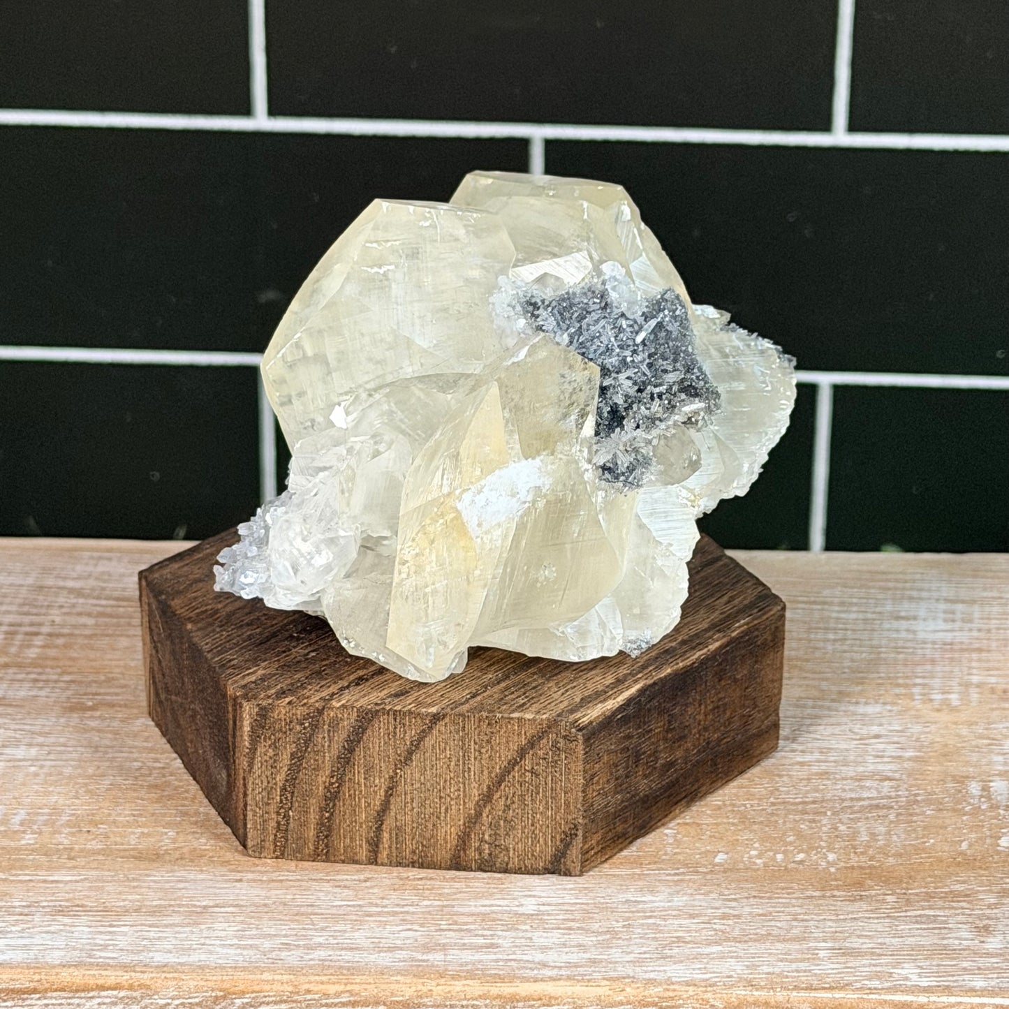 Diamond Calcite