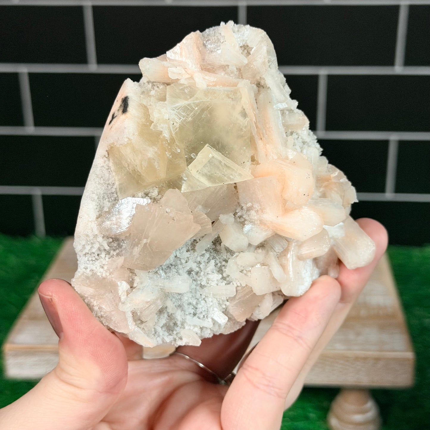 Apophyllite Stilbite Prehnite