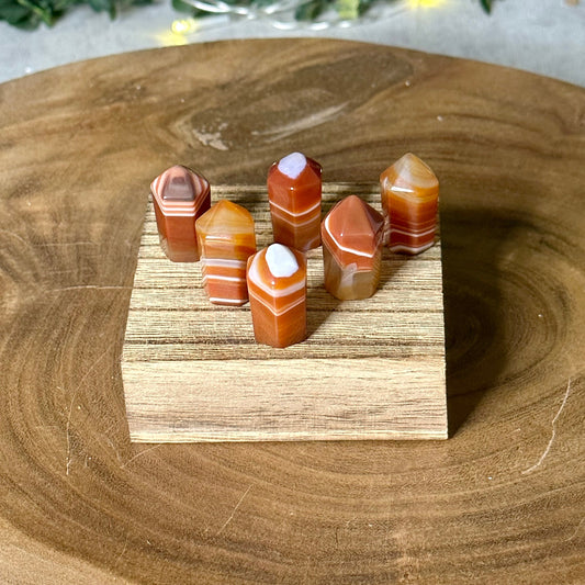 Mini Carnelian Point Banded Mini Points